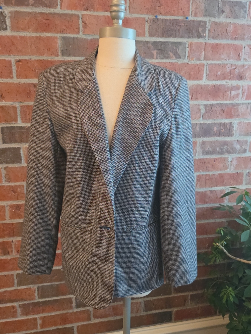 Womens Worthington Houndstooth Style Grey Single Button Blazer Size 10